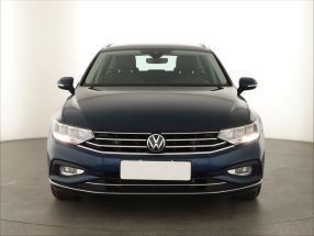 Volkswagen Passat - 2021