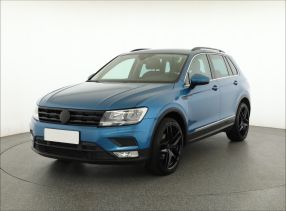 Volkswagen Tiguan - 2016