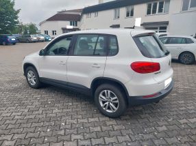 Volkswagen Tiguan - 2011