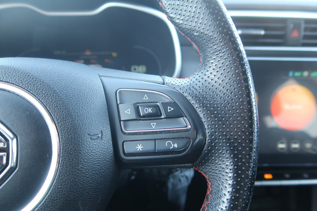 MG ZS SUV
