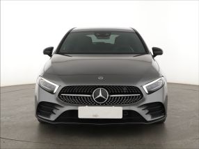 Mercedes-Benz A - 2022