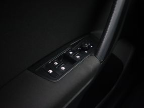 Volkswagen Tiguan - 2021