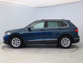 Volkswagen Tiguan - 2021