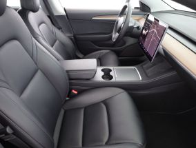 Tesla Model 3 - 2021