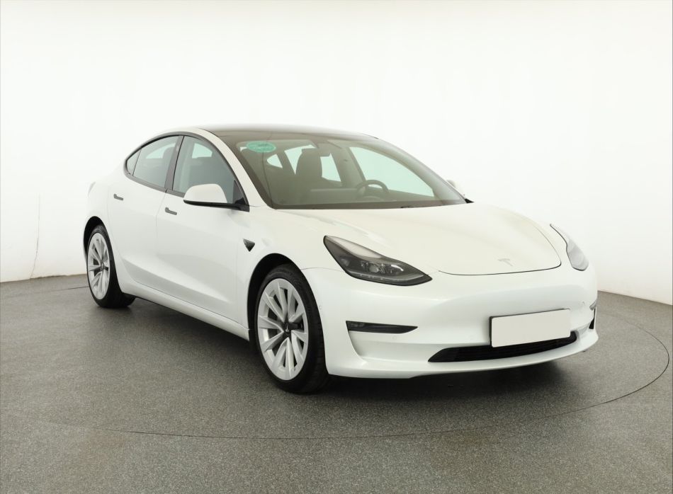 Tesla Model 3 - 2021