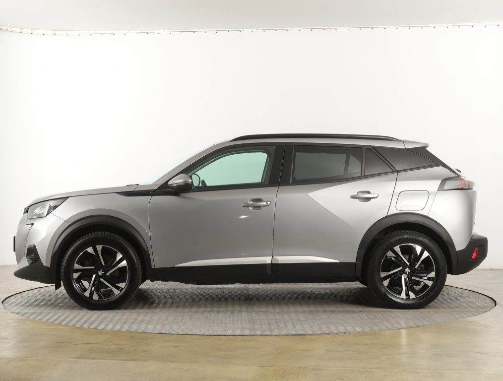 Peugeot e-2008