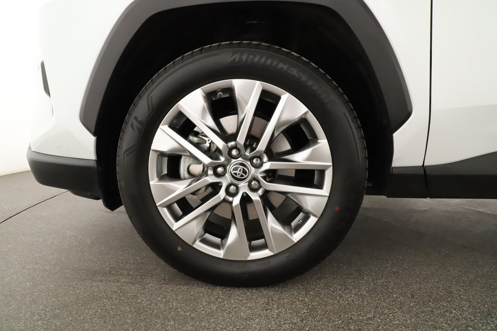 Toyota RAV 4 - 2024