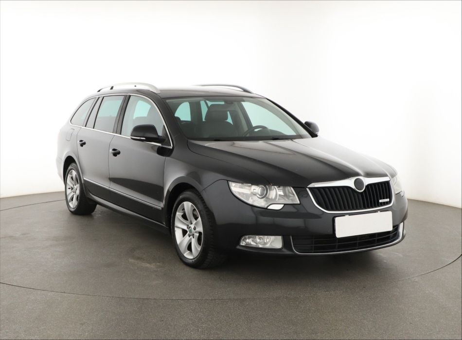 Skoda Superb - 2012