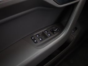 Volkswagen Touareg - 2018