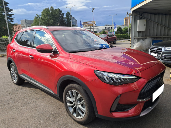 MG HS