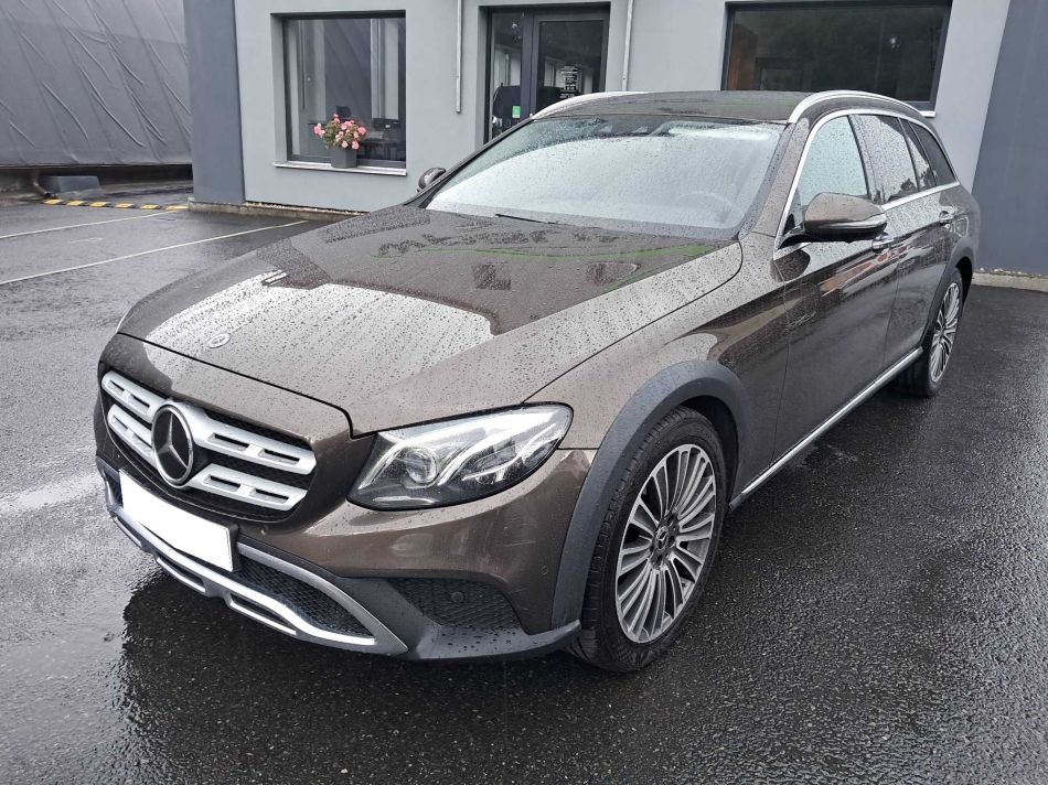 Mercedes-Benz E - 2018