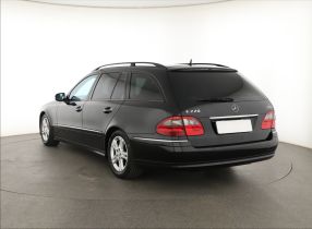 Mercedes-Benz E - 2007