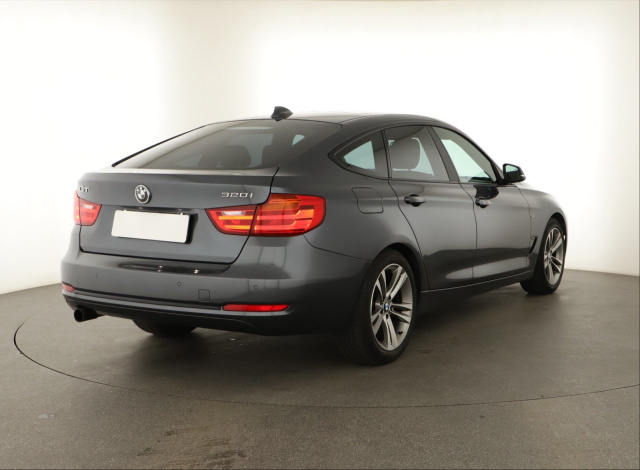 BMW 320i GT