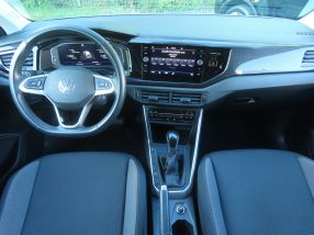 Volkswagen Polo - 2022