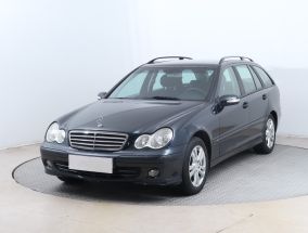 Mercedes-Benz C - 2005