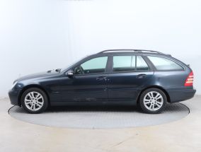 Mercedes-Benz C - 2005