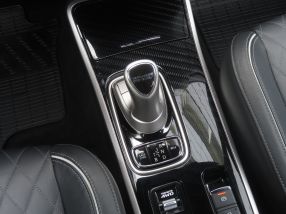 Mitsubishi Outlander - 2020