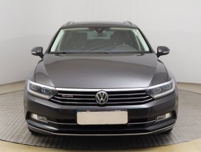 Volkswagen Passat - 2015
