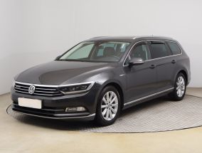 Volkswagen Passat - 2015