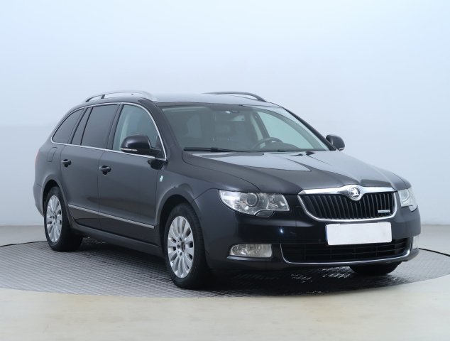 Škoda Superb 2012