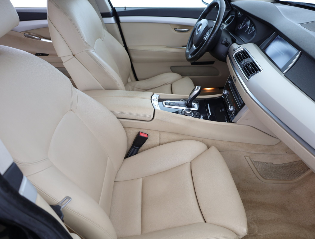 BMW 5GT