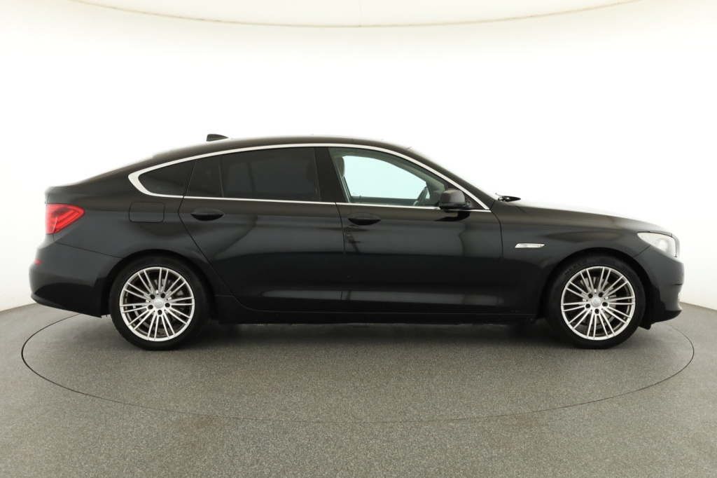 BMW 5GT