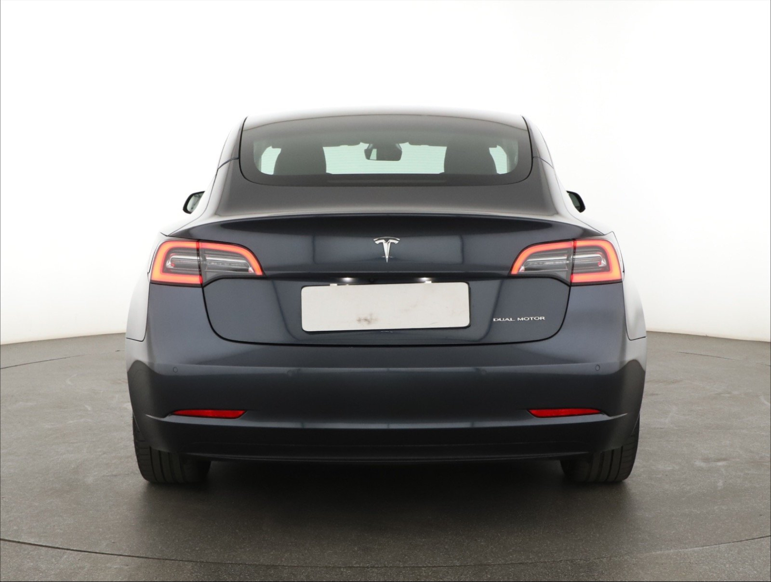 Tesla Model 3 - 2021