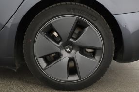 Tesla Model 3 - 2021