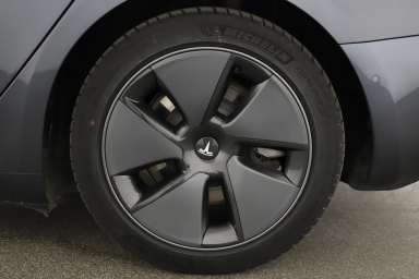 Tesla Model 3 - 2021