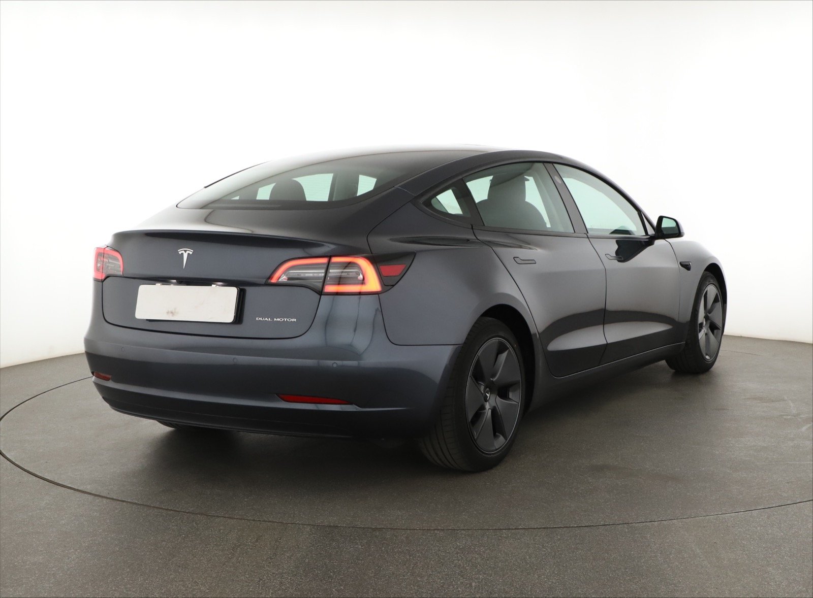 Tesla Model 3 - 2021