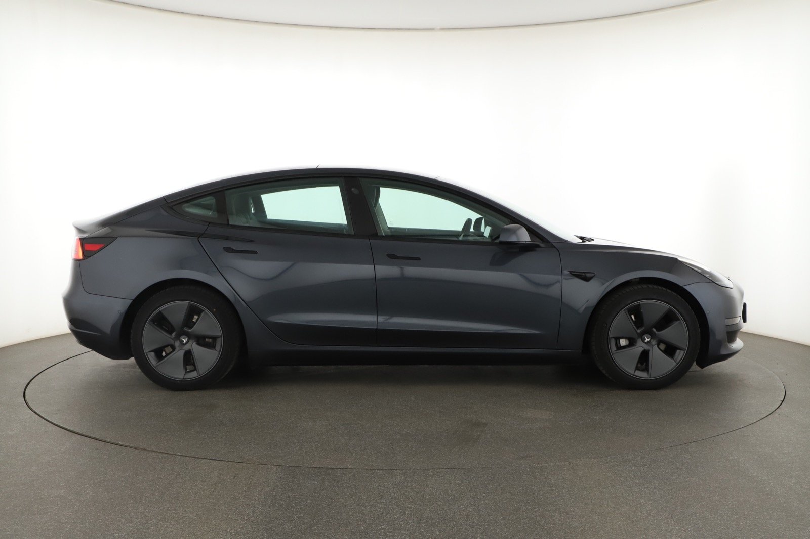Tesla Model 3 - 2021