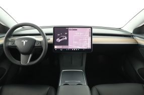 Tesla Model 3 - 2021