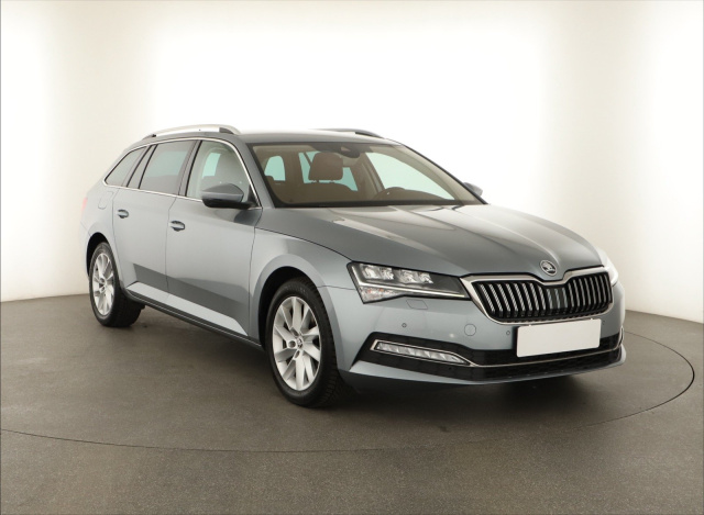 Škoda Superb 2021