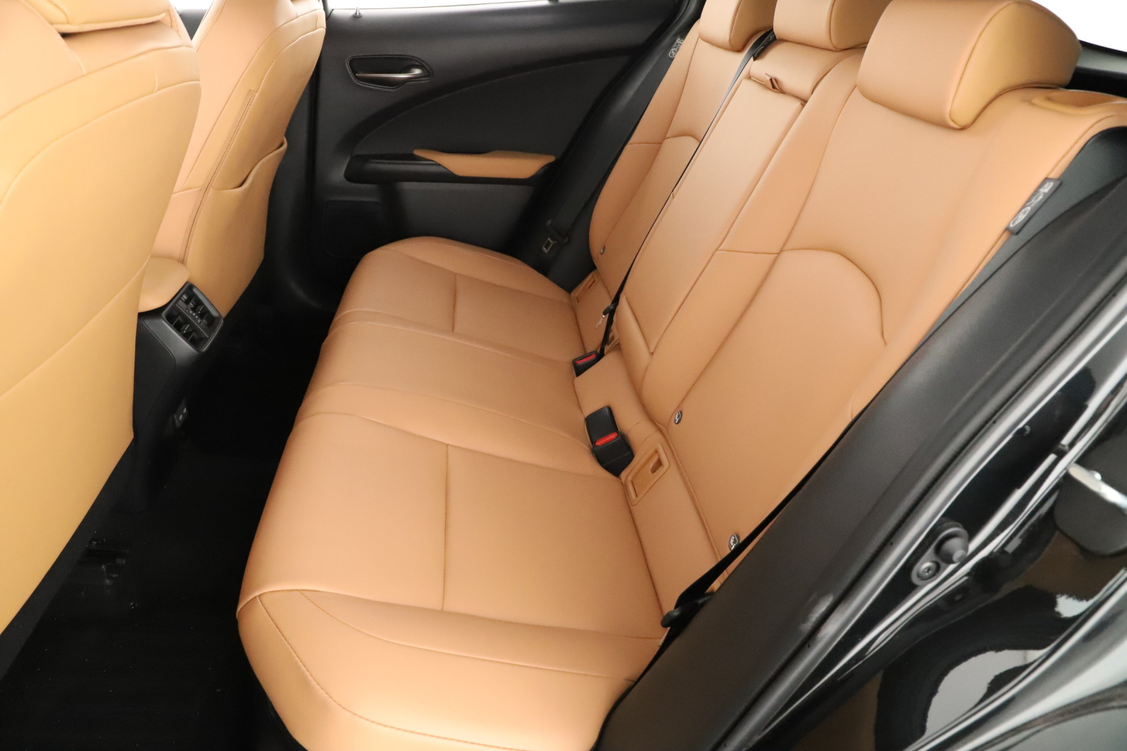 Lexus UX - 2024