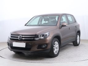 Volkswagen Tiguan - 2012