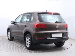 Volkswagen Tiguan - 2012