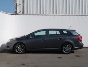 Toyota Avensis - 2012