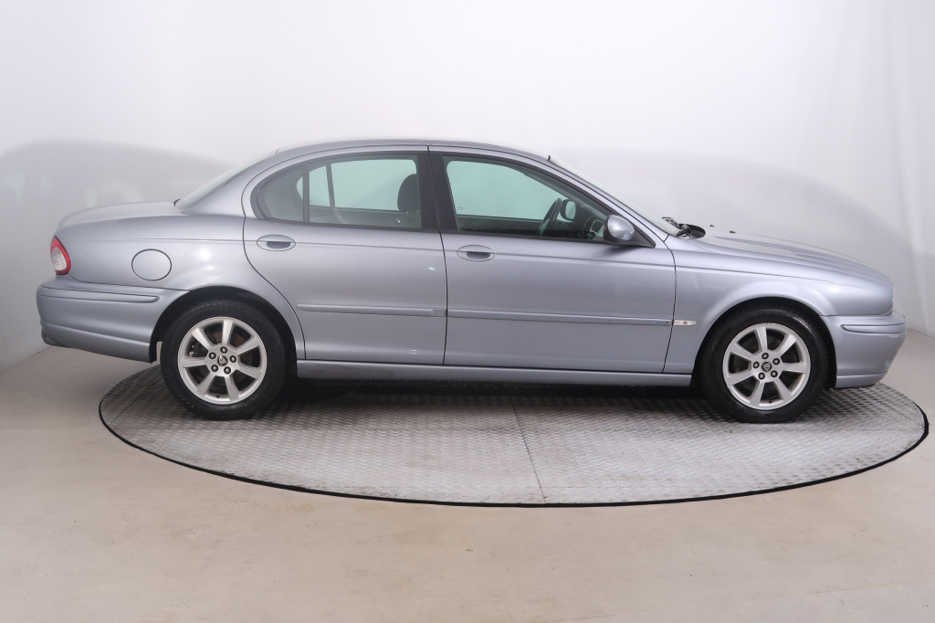 Jaguar X-Type
