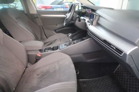 Volkswagen Golf - 2021