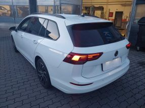 Volkswagen Golf - 2021