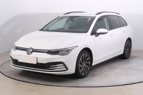 Volkswagen Golf - 2021