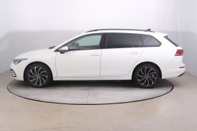 Volkswagen Golf - 2021