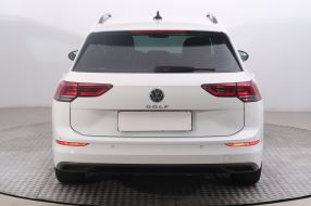 Volkswagen Golf - 2021