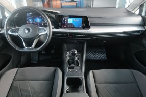 Volkswagen Golf - 2021