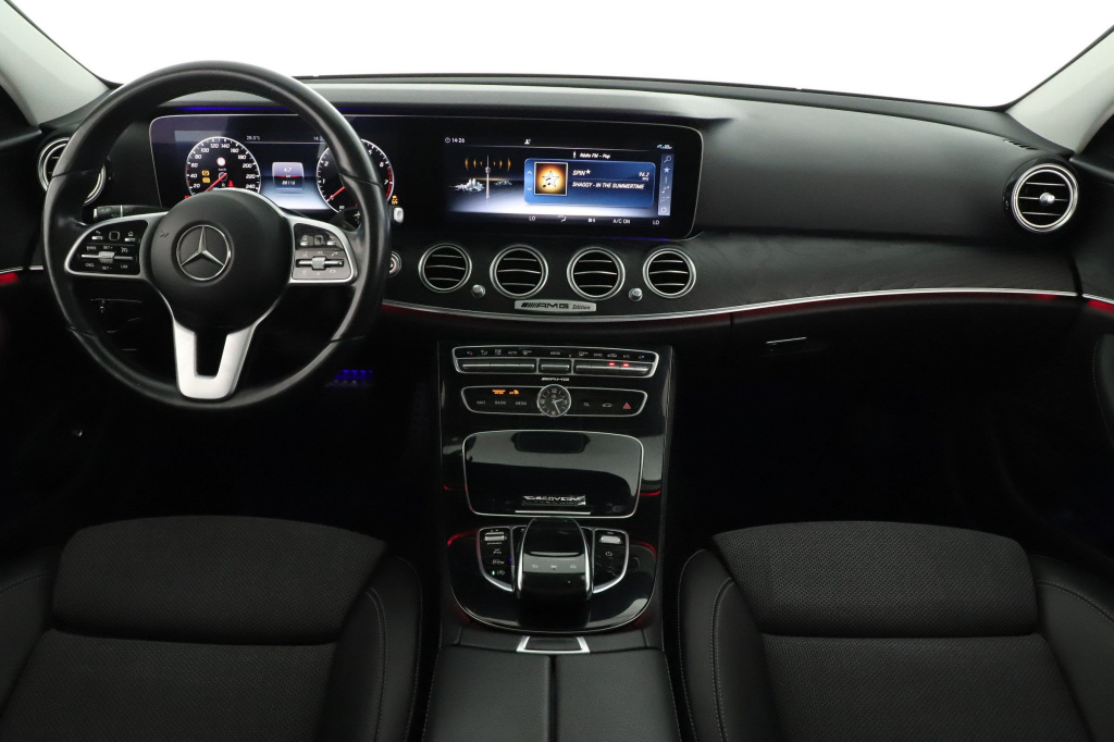 Mercedes-Benz E