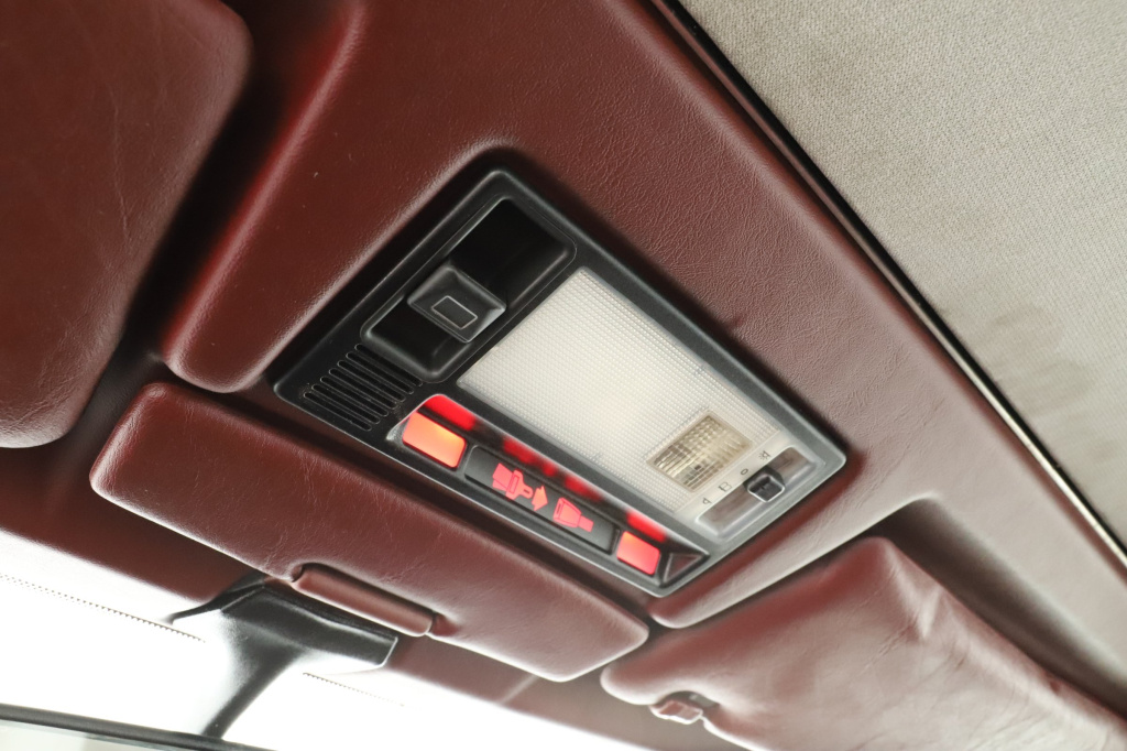 Mercedes-Benz W124