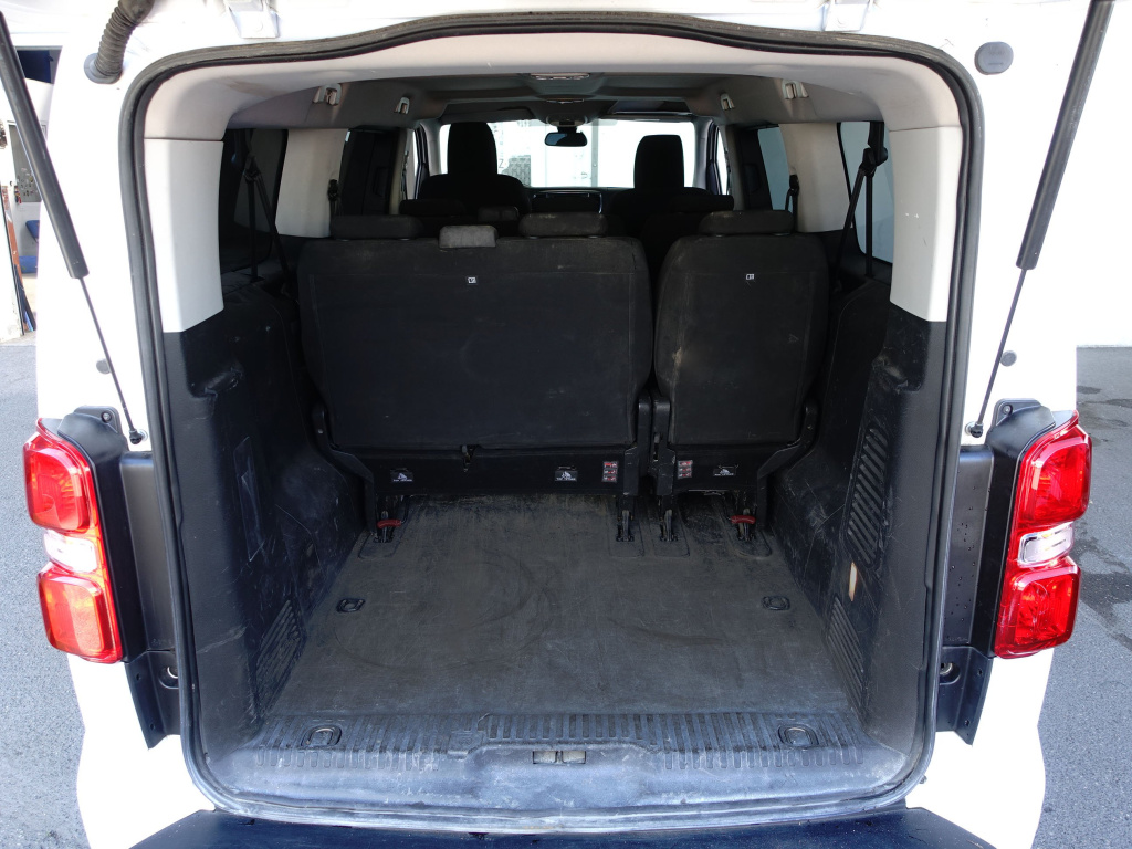 Peugeot Traveller