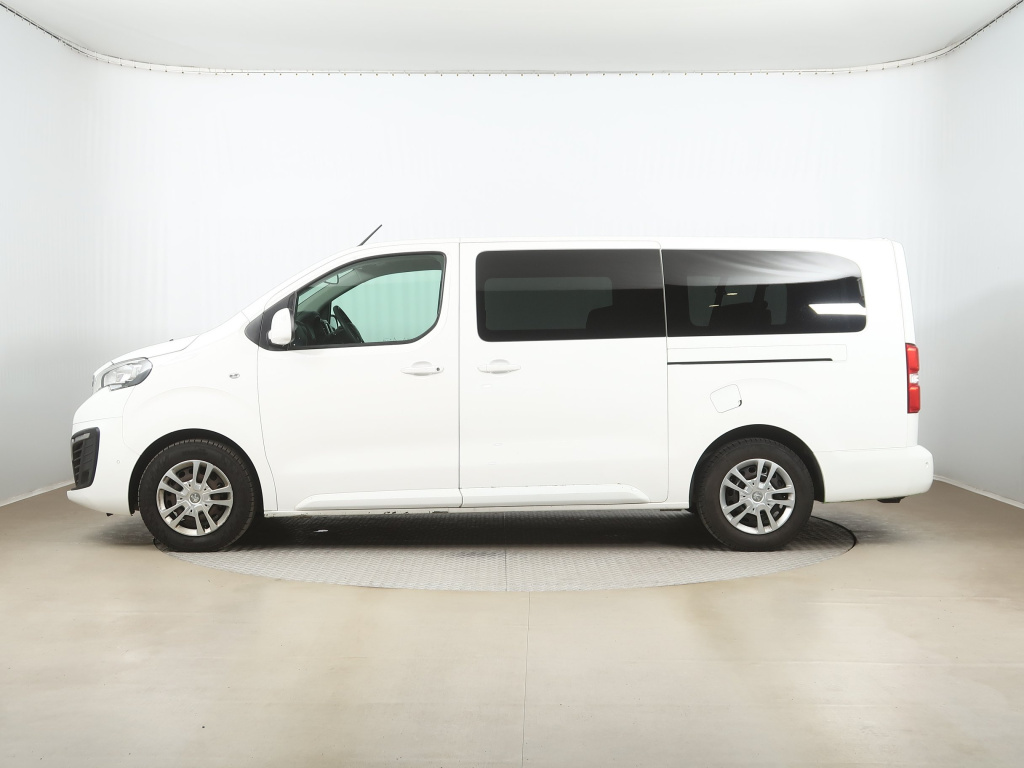 Peugeot Traveller