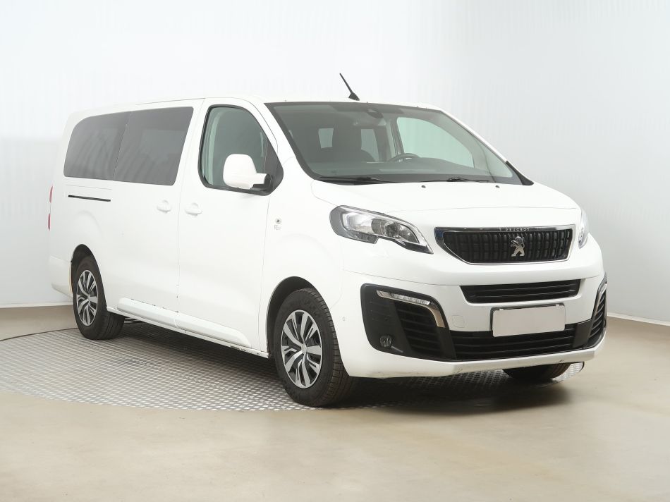 Peugeot Traveller - 2017