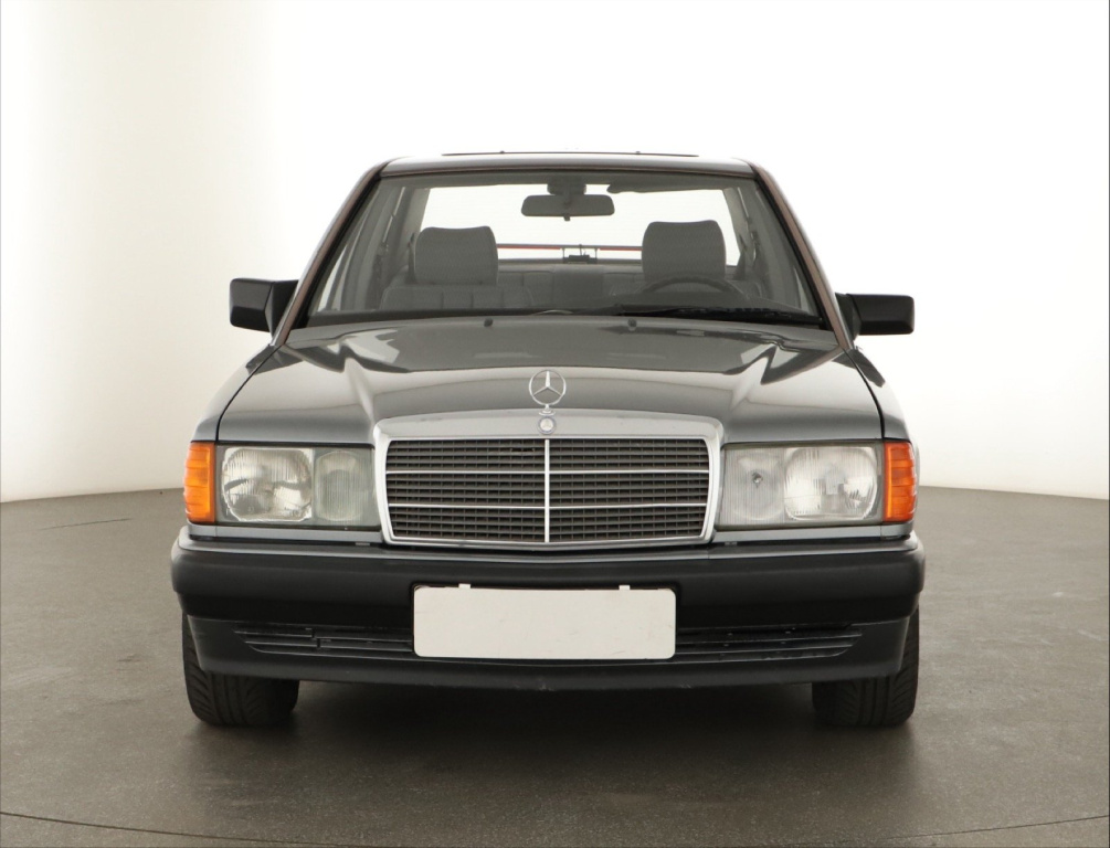 Mercedes-Benz 190